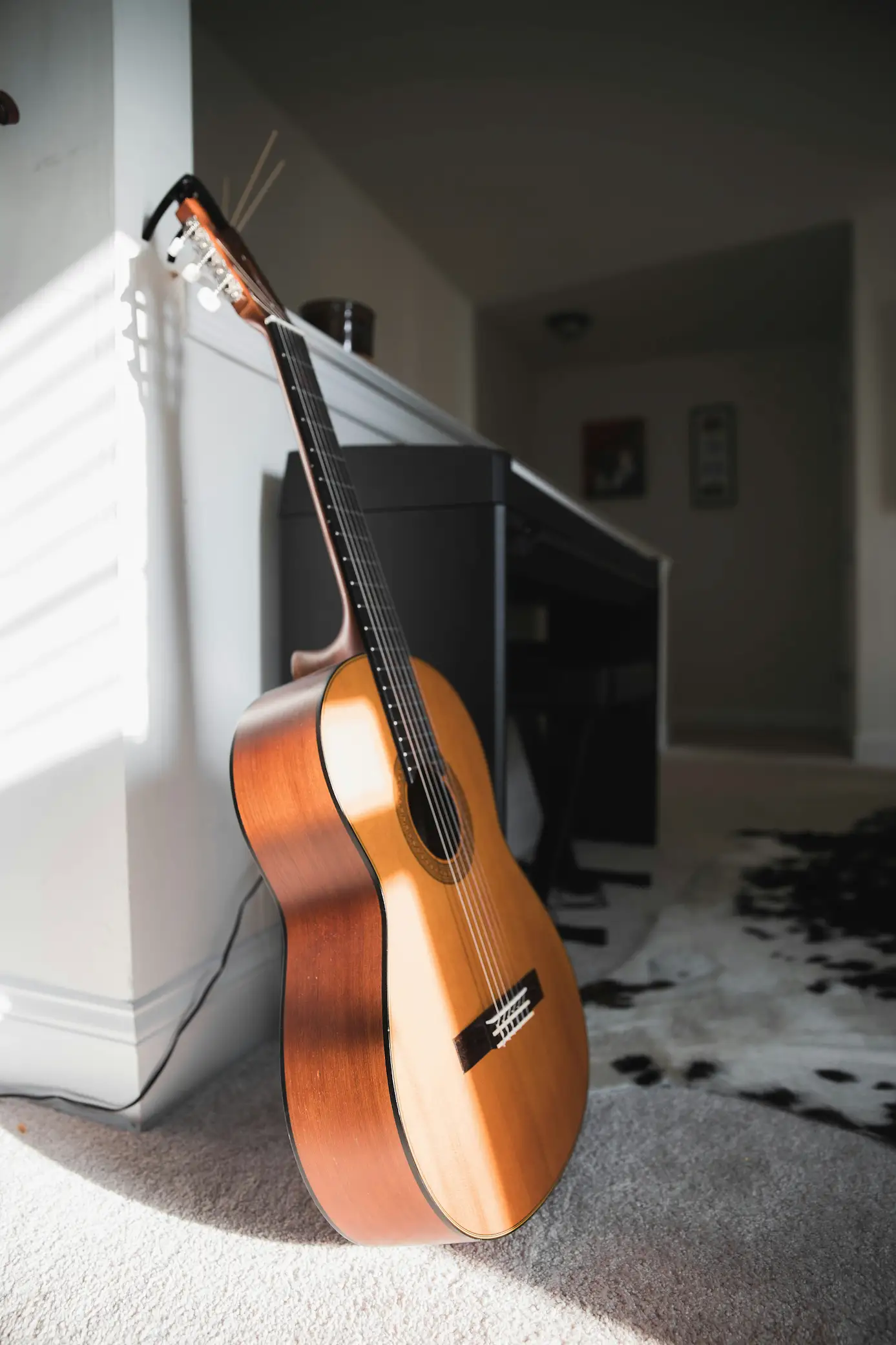 Guitare classique Espinas, table en cèdre